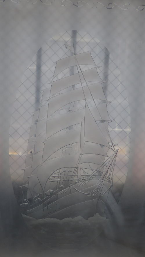 グランメール船橋で使用したサンドブラストアートの写真です。